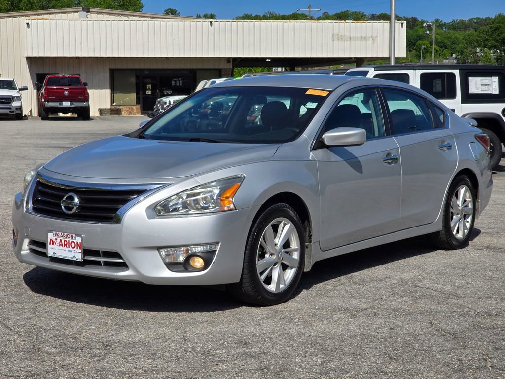 Used 2015 Nissan Altima 2.5 SV FWD image 2