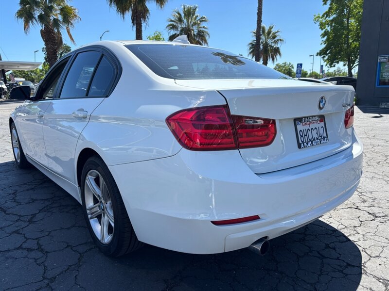 Used 2014 BMW 320i Sedan RWD image 6