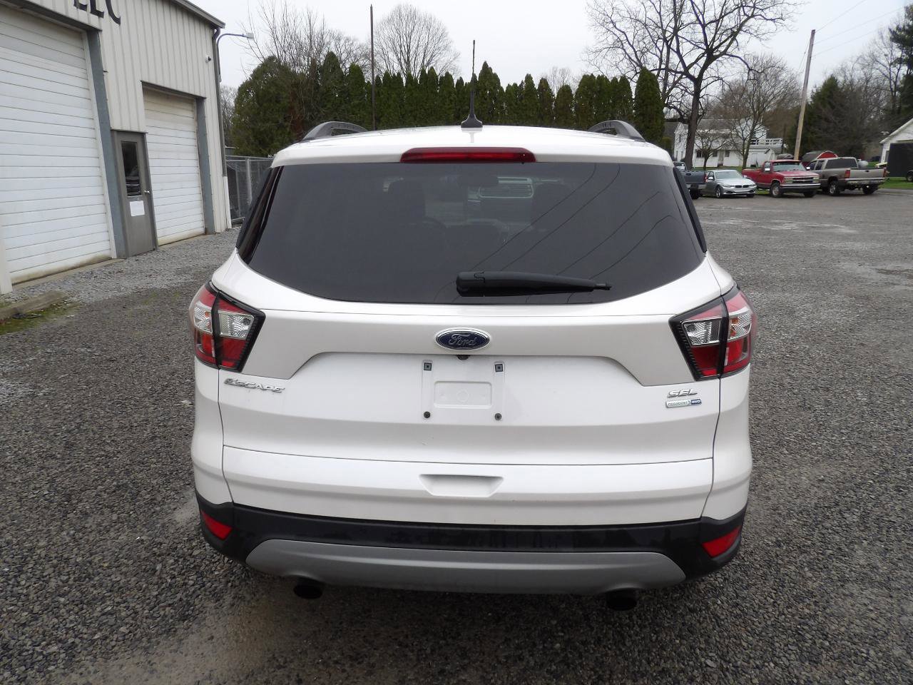 Used 2018 Ford Escape SEL w/ Ford Safe & Smart Package image 4