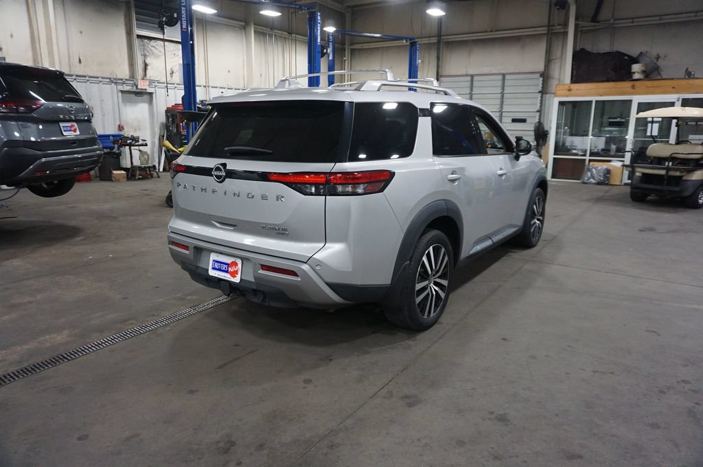 Used 2023 Nissan Pathfinder Platinum AWD/4WD image 25