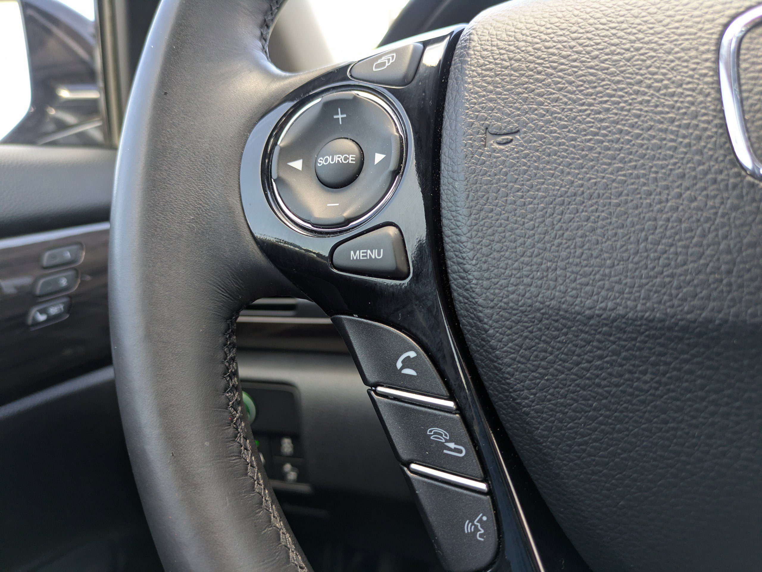 Used 2016 Honda Accord Touring image 21