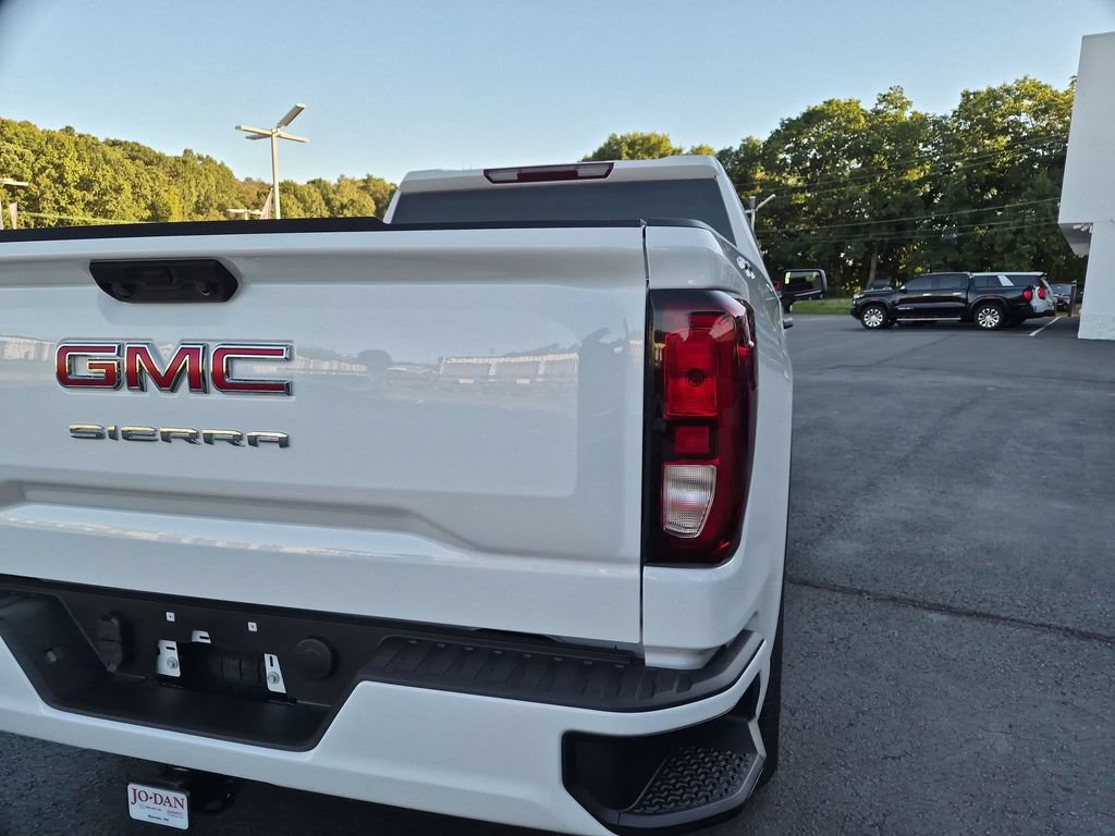New 2026 GMC Sierra 1500 Pro w/ Graphite Edition AWD/4WD image 7