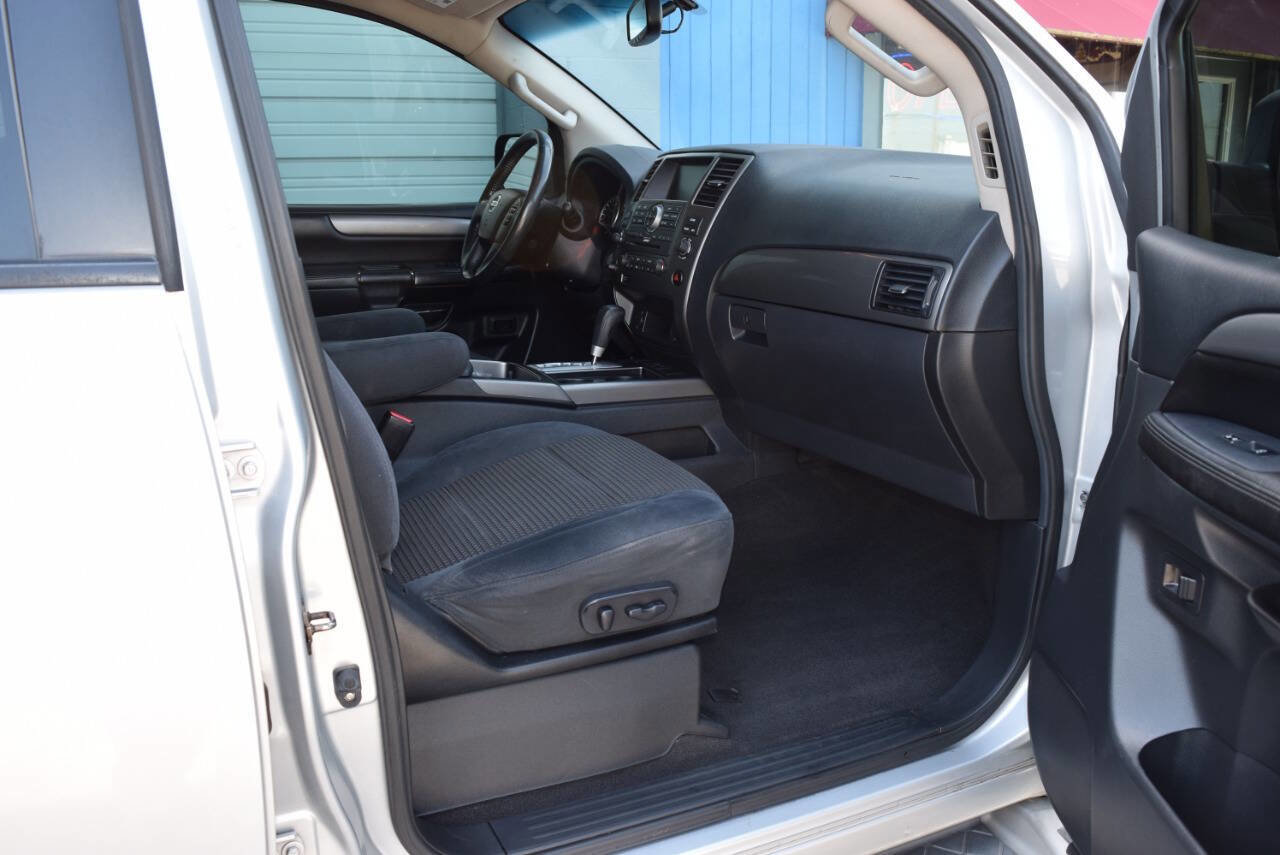 Used 2014 Nissan Armada SV image 32