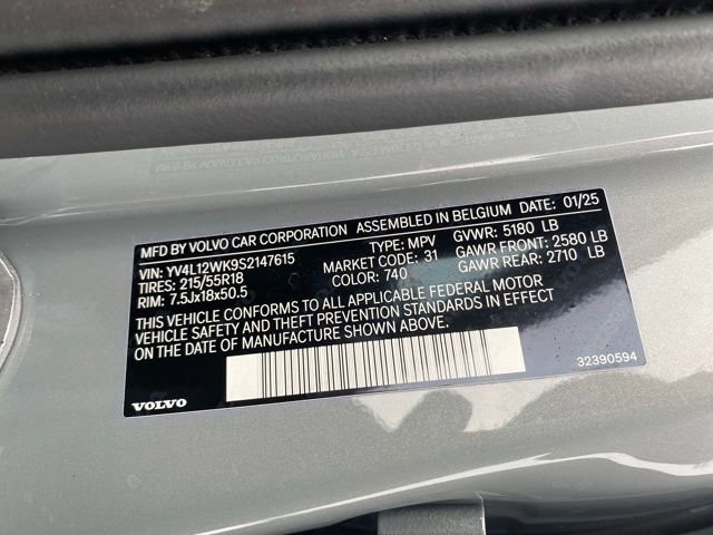 Used 2025 Volvo V60 B5 Cross Country Plus image 25