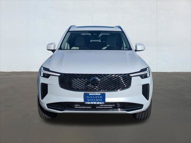 New 2026 Volvo XC90 T8 Ultra w/ Protection Package Premier AWD/4WD image 4