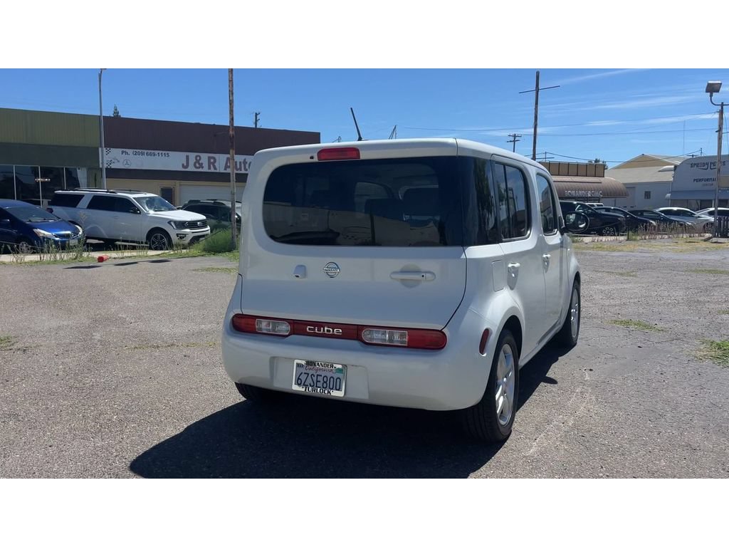 Used 2012 Nissan Cube 1.8 SL w/ SL Preferred Pkg FWD image 2
