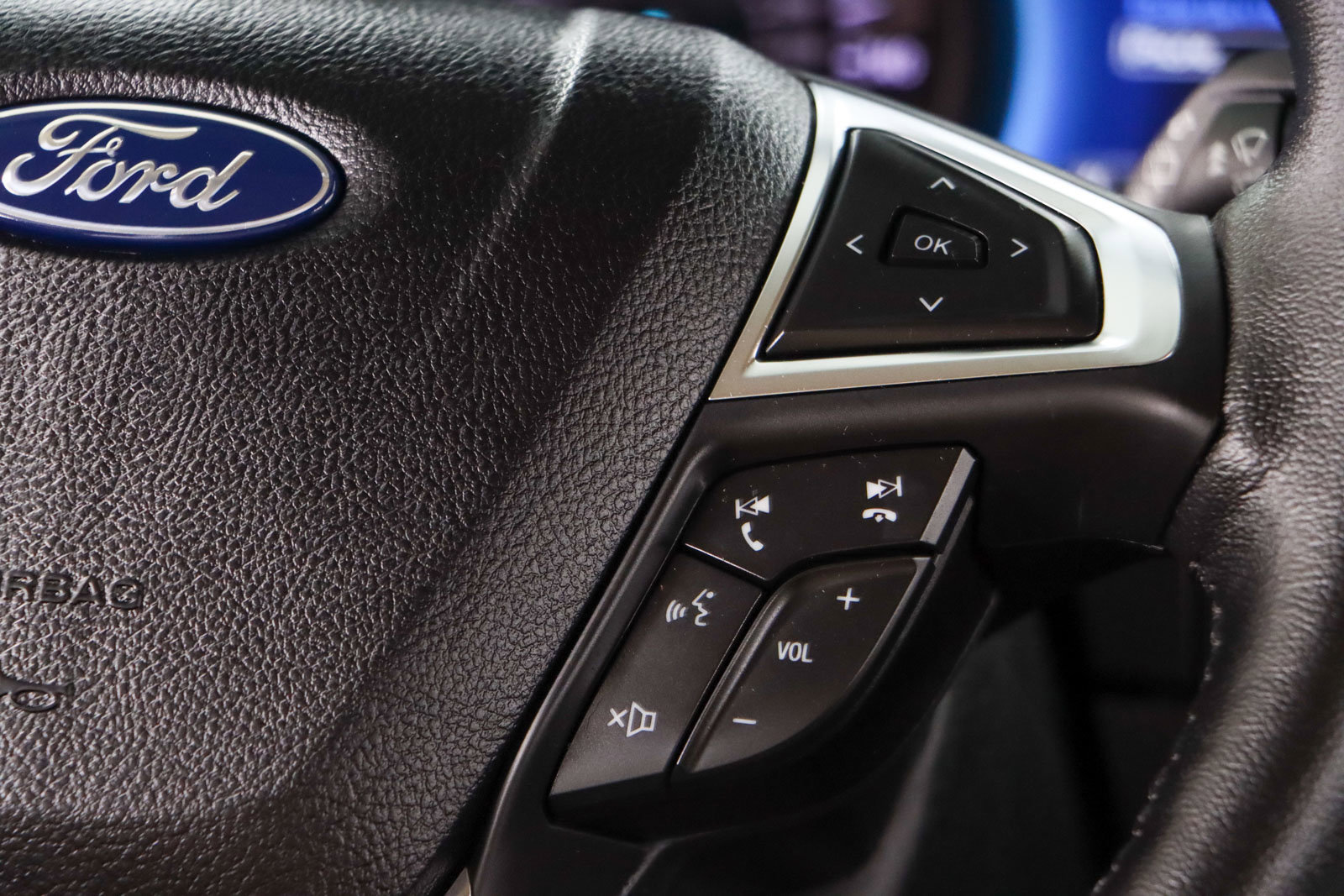 Used 2022 Ford Edge SEL w/ Convenience Package image 14