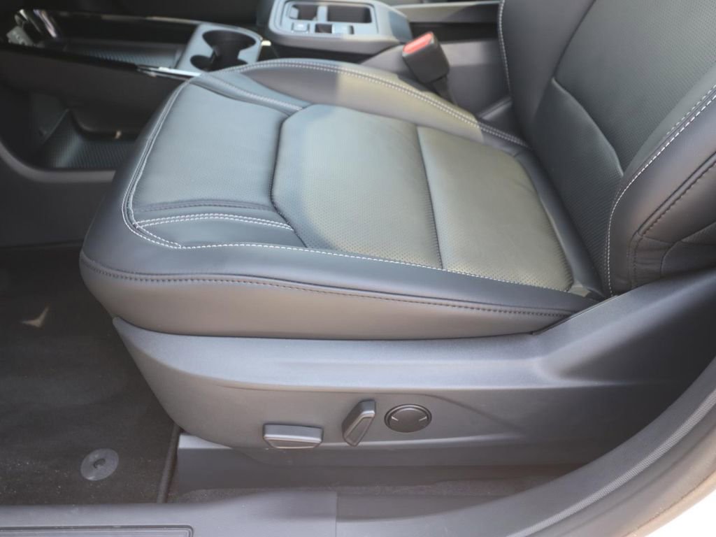New 2025 Ford Mustang Mach-E Premium AWD/4WD image 18