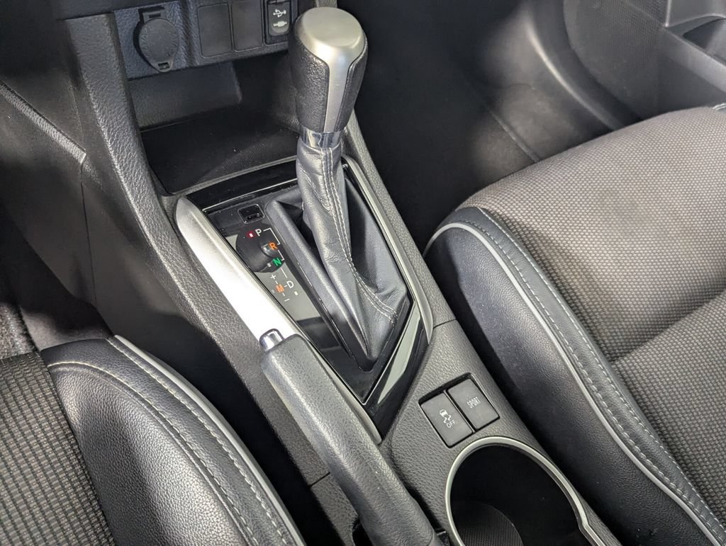 Used 2015 Toyota Corolla S FWD image 22