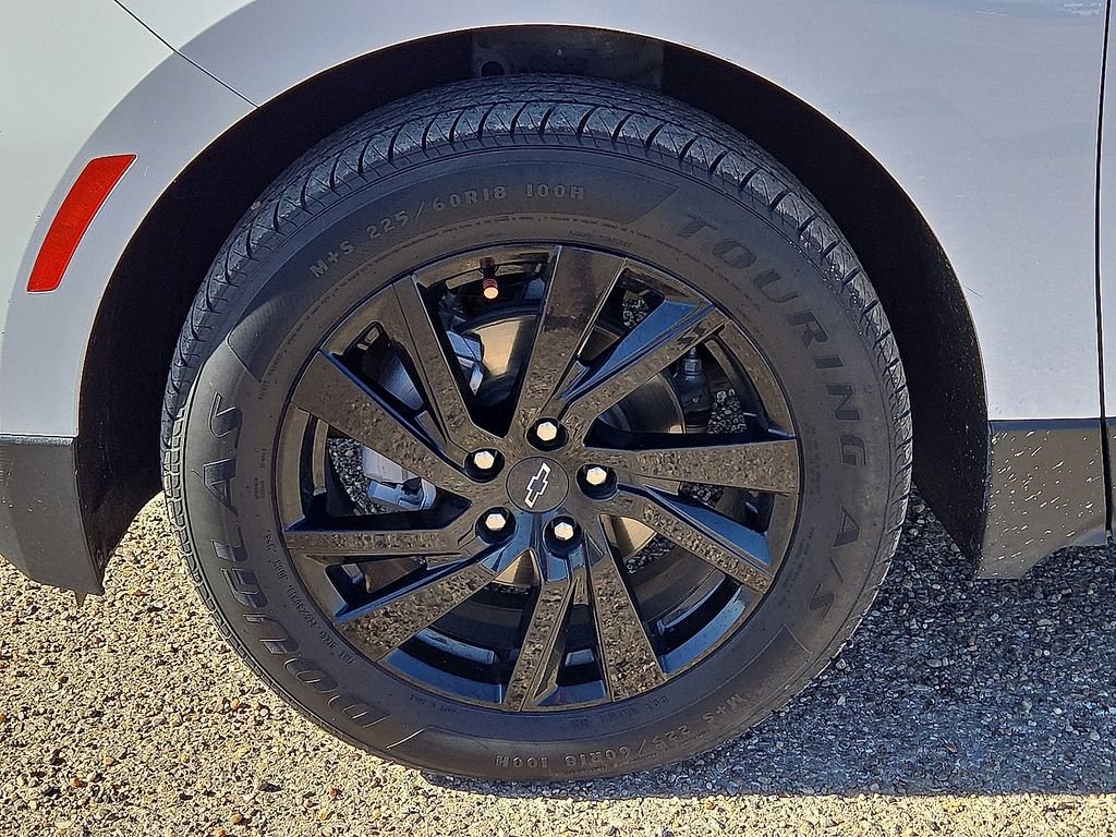 Used 2023 Chevrolet Equinox LS w/ Sport Edition image 10