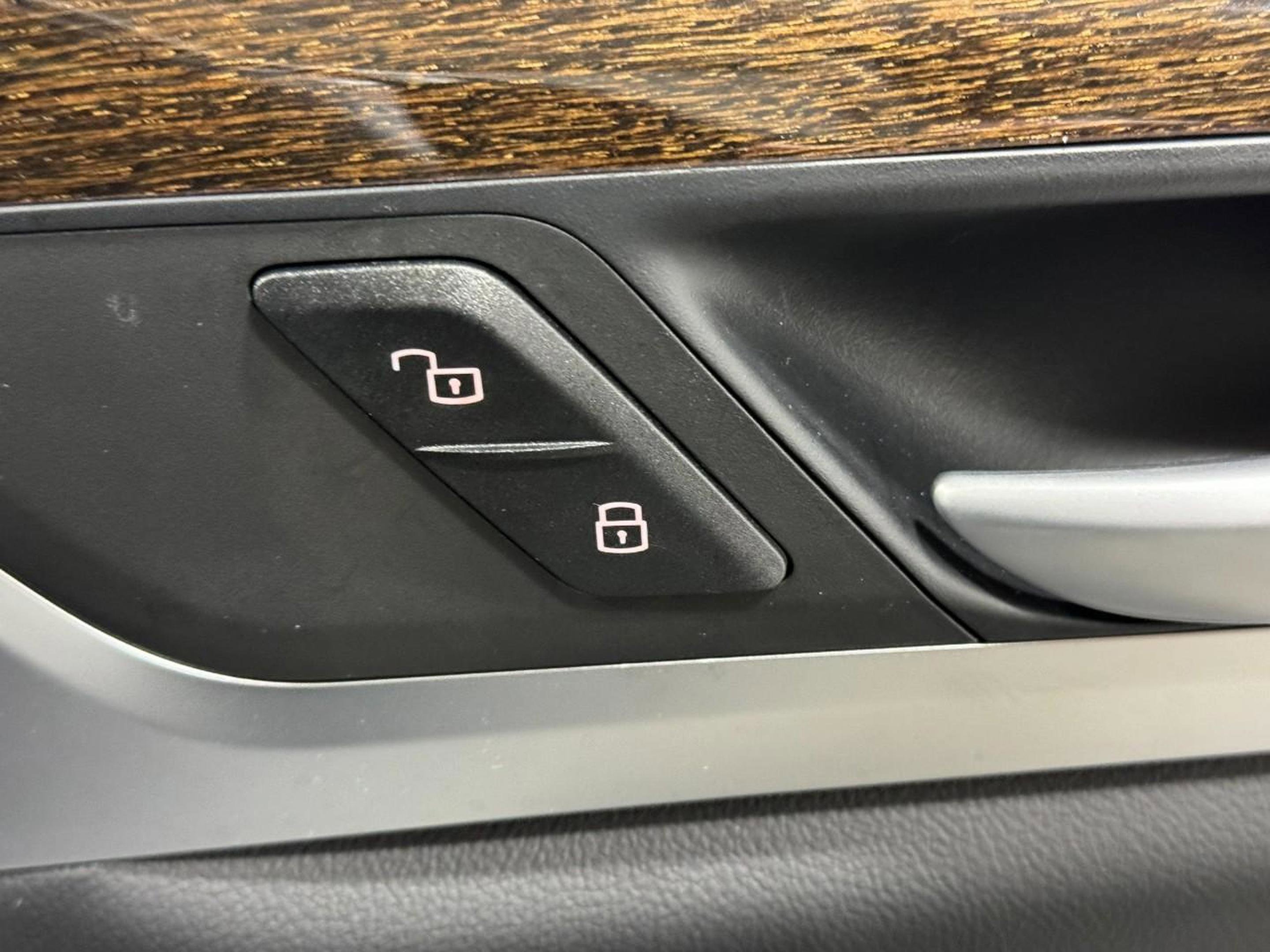 Used 2023 BMW X3 xDrive30i w/ Premium Package image 23