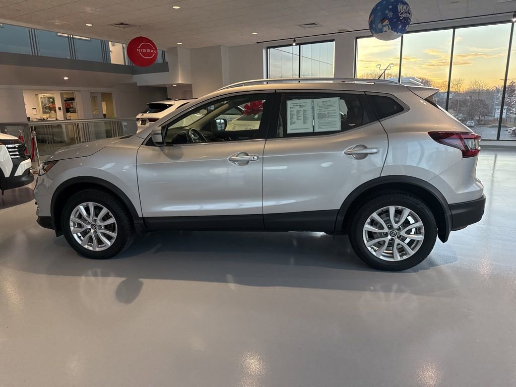 Used 2022 Nissan Rogue Sport SV image 6