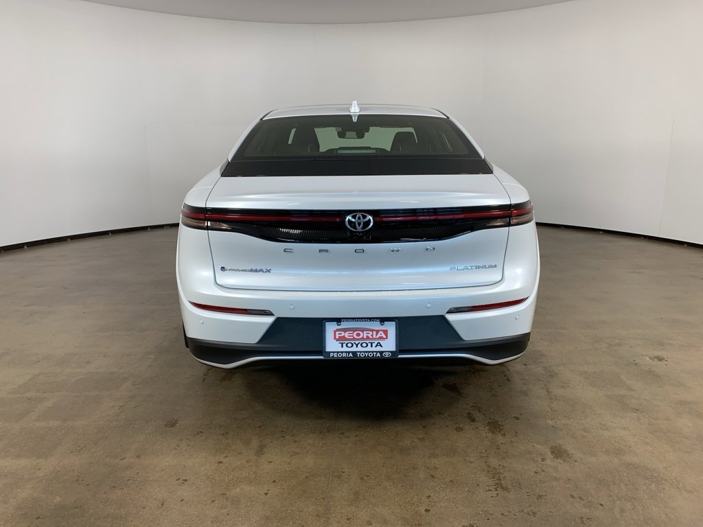 New 2026 Toyota Crown Platinum image 10