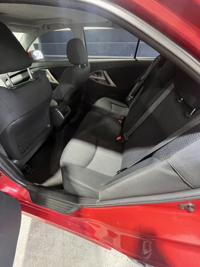 Used 2011 Toyota Camry SE w/ SE Extra-Value Pkg #1 image 9