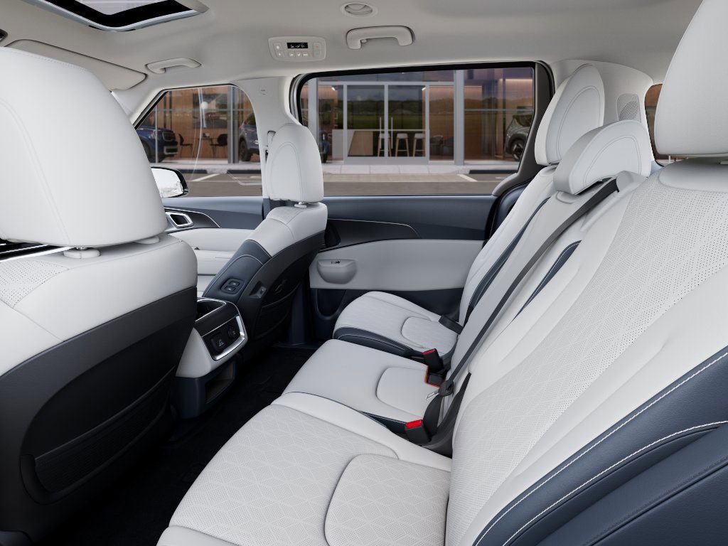 New 2026 Kia Carnival SX image 18