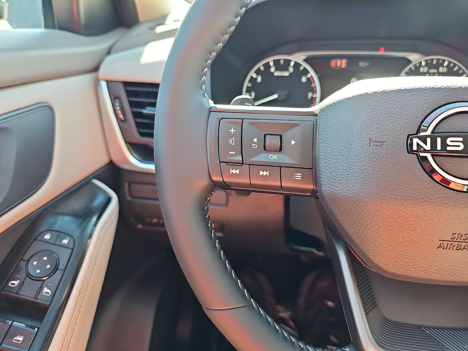 New 2027 Nissan Rogue Dark Armor FWD image 17