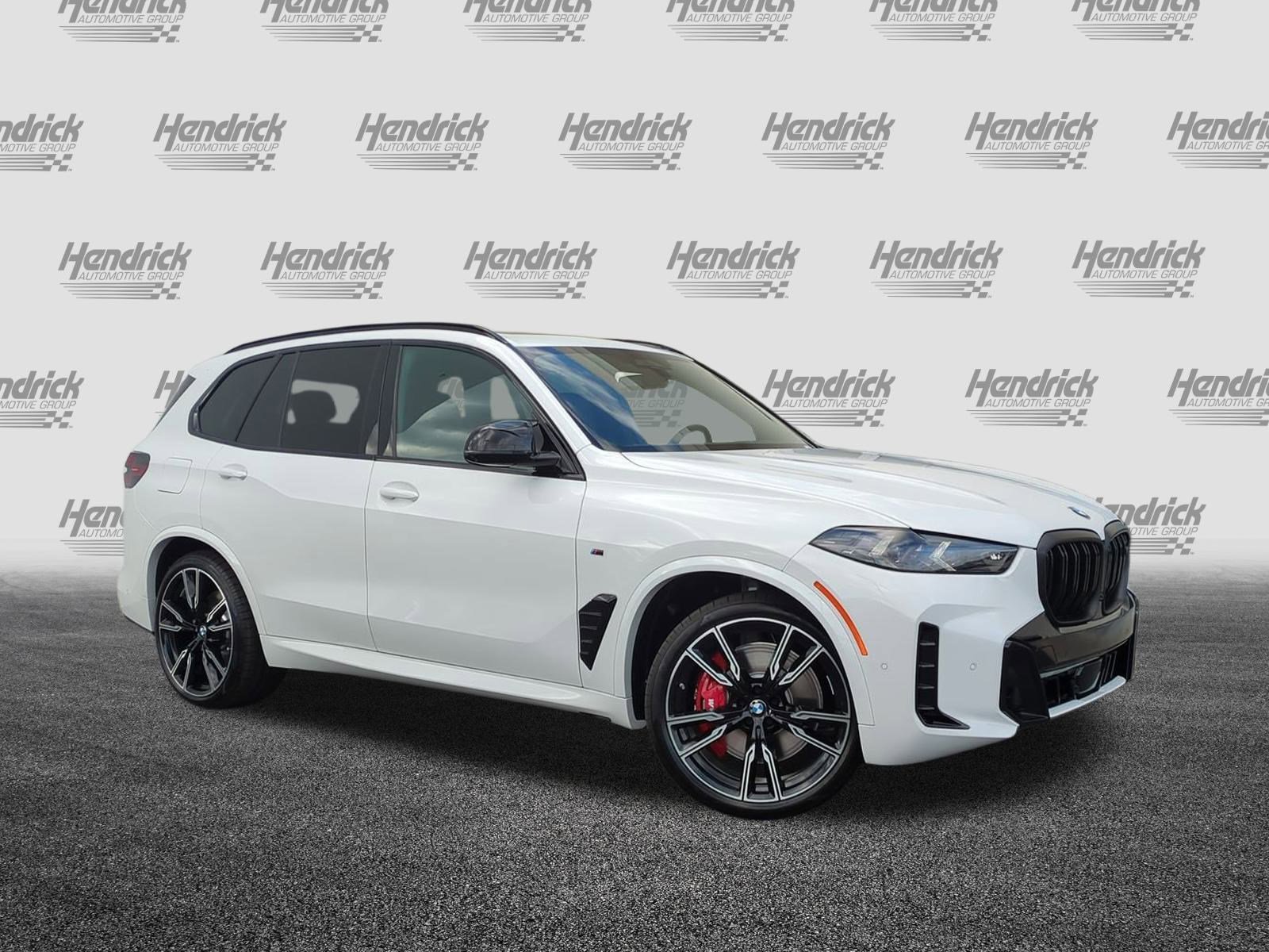 New 2026 BMW X5 M60i image 2