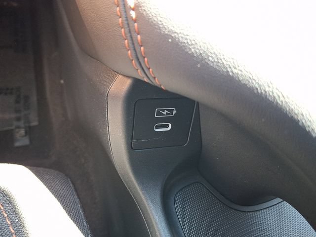 Used 2025 Honda HR-V Sport image 35