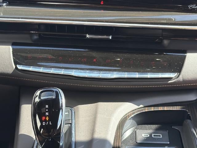 Certified 2023 Cadillac Escalade Premium Luxury w/ LPO, Radiant Package AWD/4WD image 35