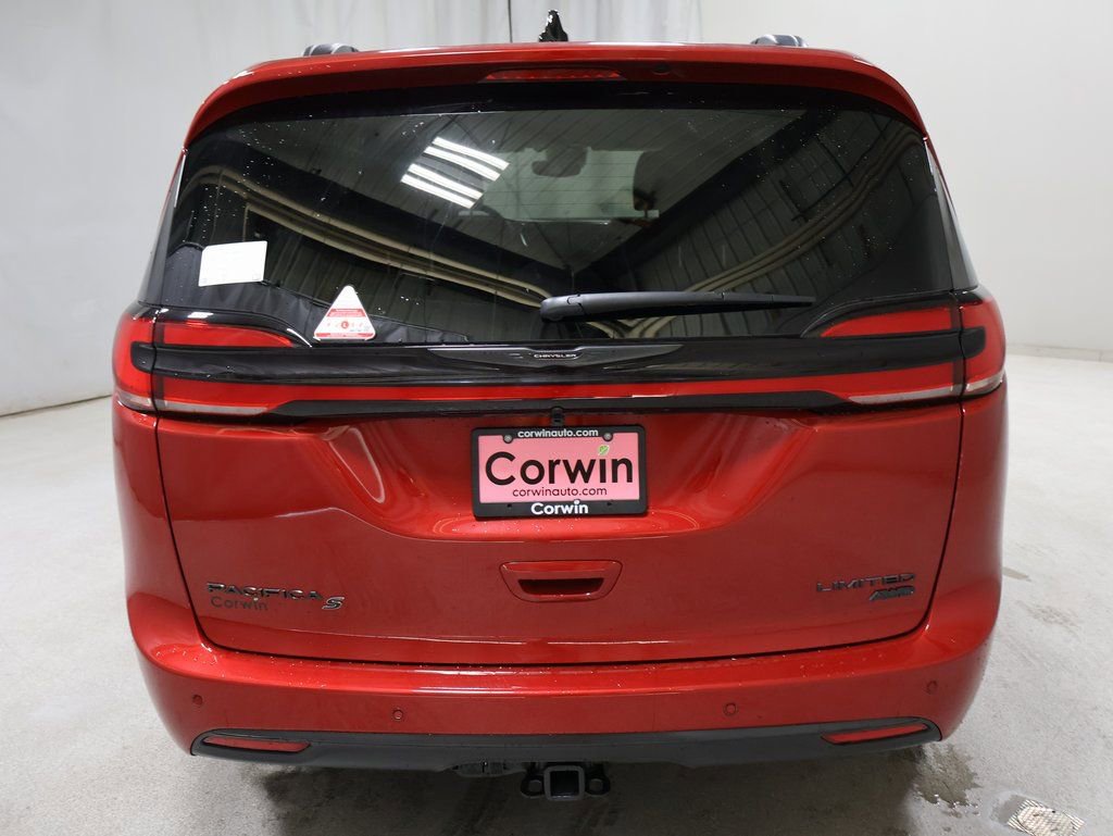New 2026 Chrysler Pacifica Limited w/ S Appearance Package AWD/4WD image 6