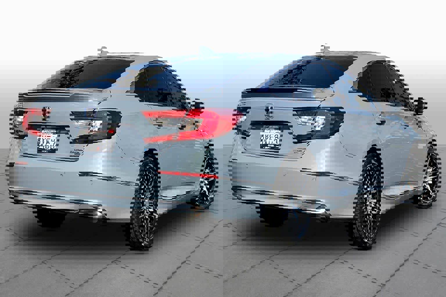 Used 2021 Honda Accord Touring image 12