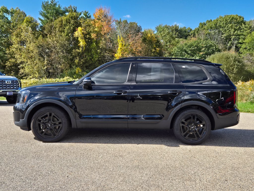 Used 2024 Kia Telluride EX X-Line AWD/4WD image 2
