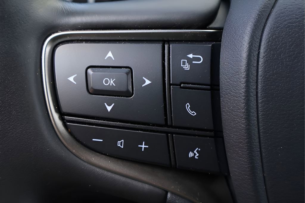 Used 2023 Lexus UX 250h FWD w/ Accessory Package (Z2) image 19