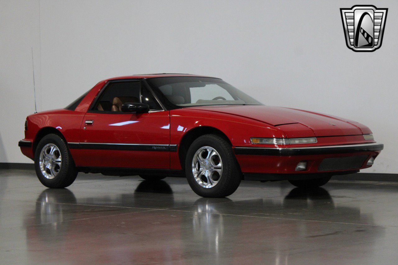 Used 1989 Buick Reatta Coupe image 18