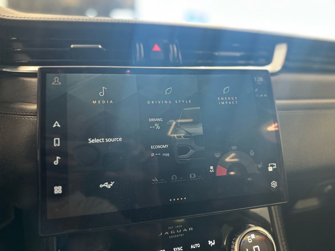 Used 2022 Jaguar F-PACE S image 32