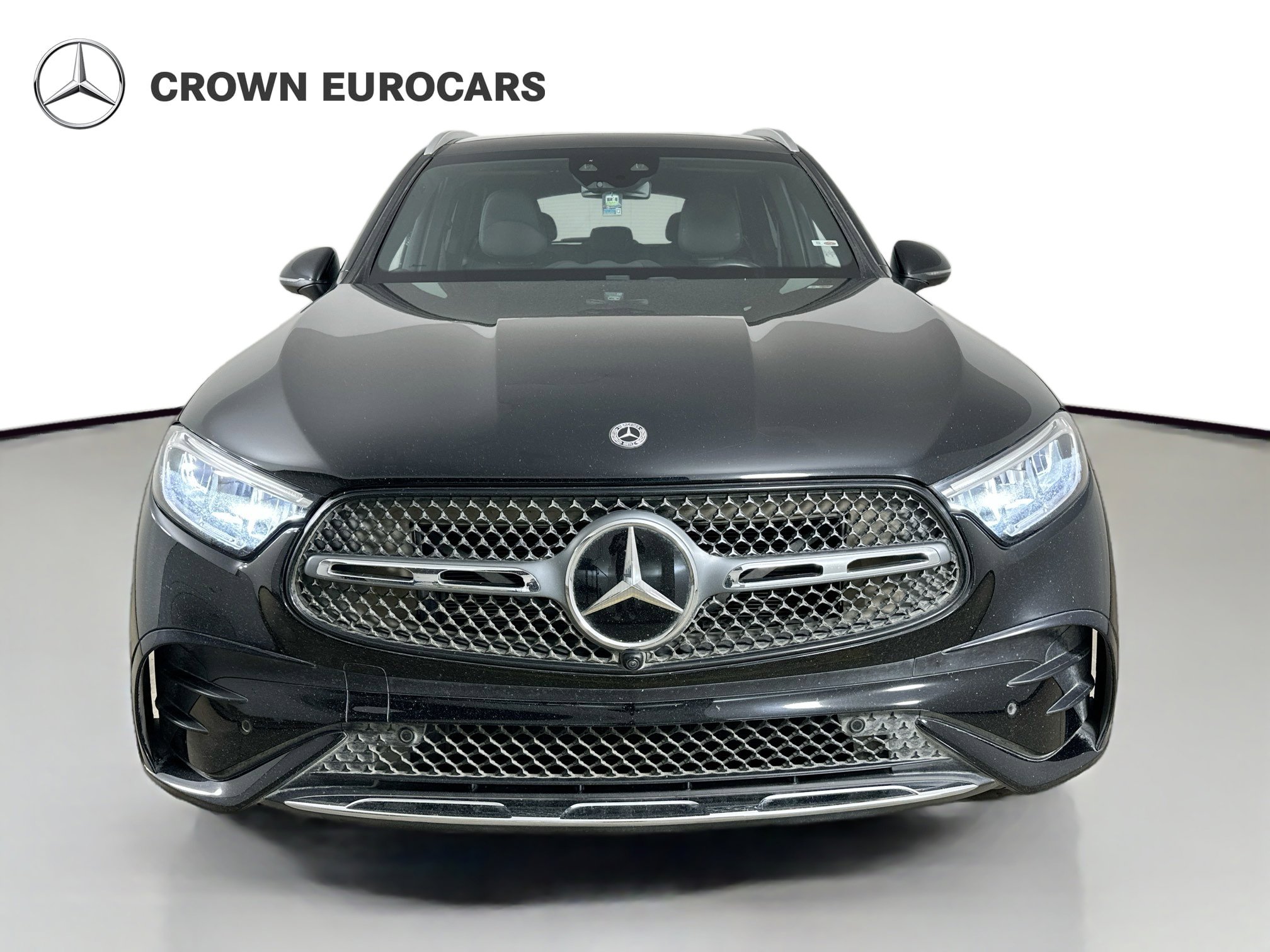 Used 2023 Mercedes-Benz GLC 300 4MATIC image 2