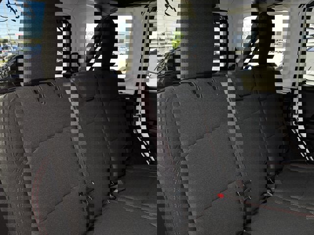 Used 2025 Jeep Wrangler Unlimited Rubicon image 29