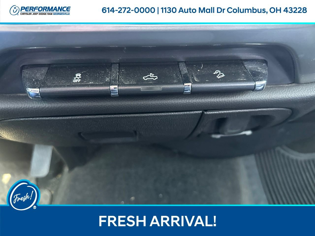 Used 2017 Chevrolet Silverado 1500 LT w/ Redline Edition AWD/4WD image 25