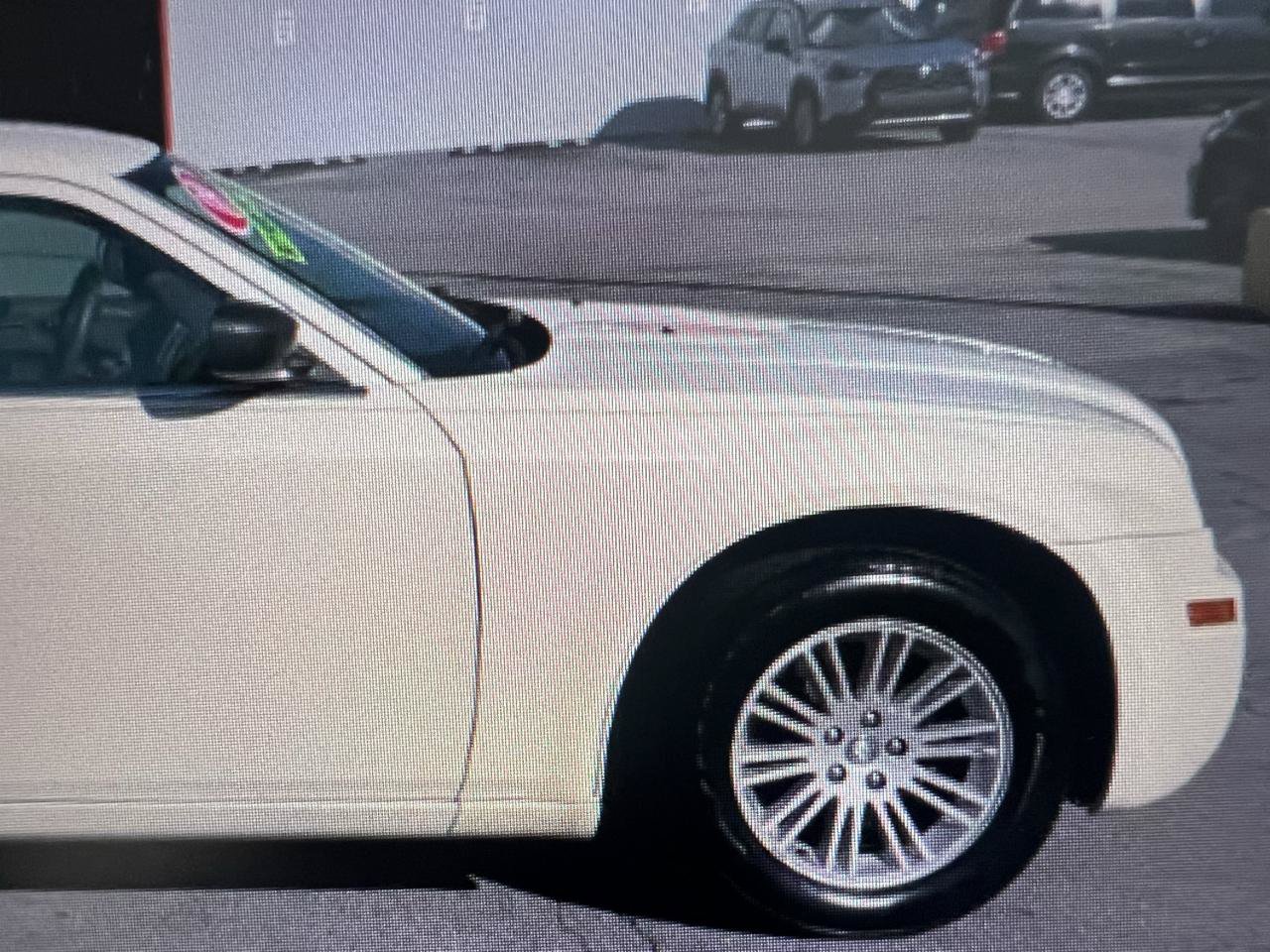 Used 2009 Chrysler 300 LX RWD image 6