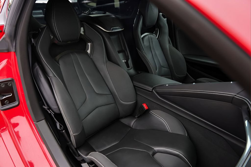 Used 2021 Chevrolet Corvette Stingray Preferred Cpe w/ Z51 Performance Package RWD image 24
