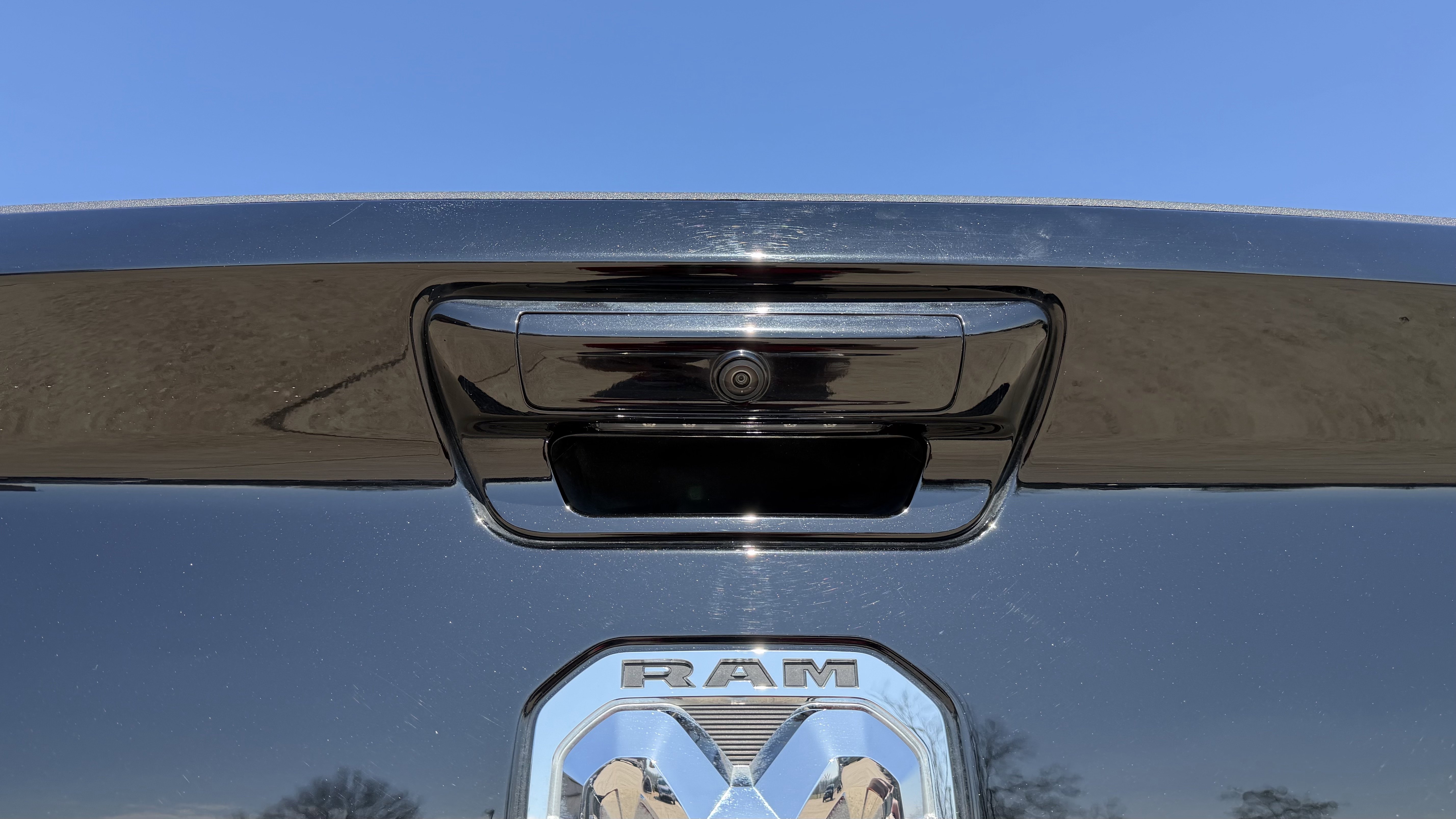 Used 2024 RAM 3500 Limited w/ Safety Group image 9