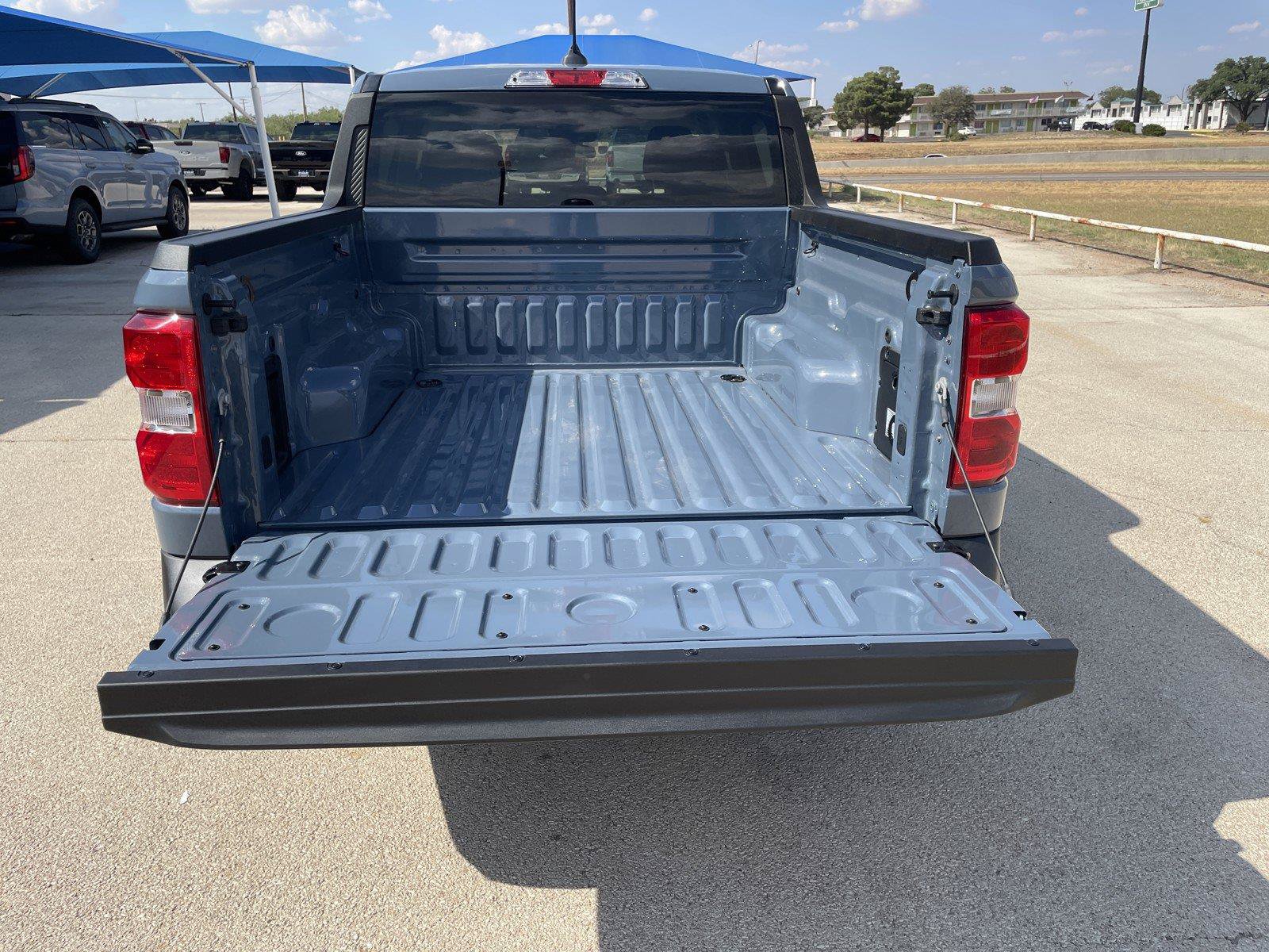 New 2026 Ford Maverick XLT w/ XLT Luxury Package FWD image 27