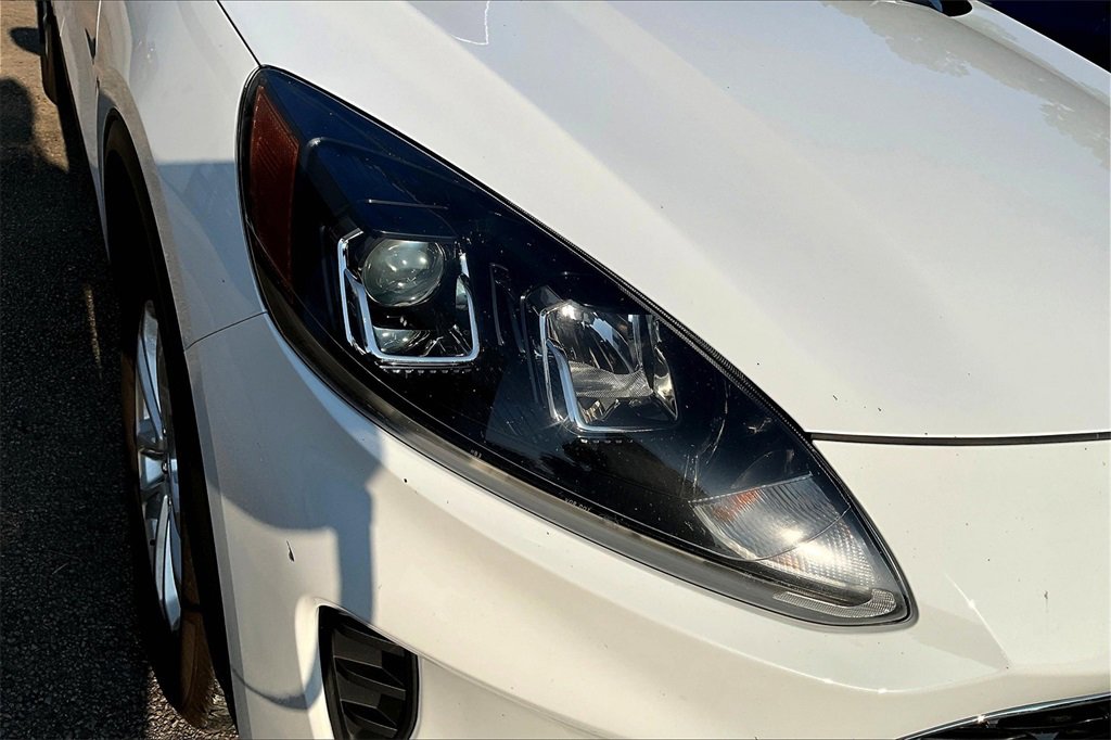 Used 2020 Ford Escape SE image 31