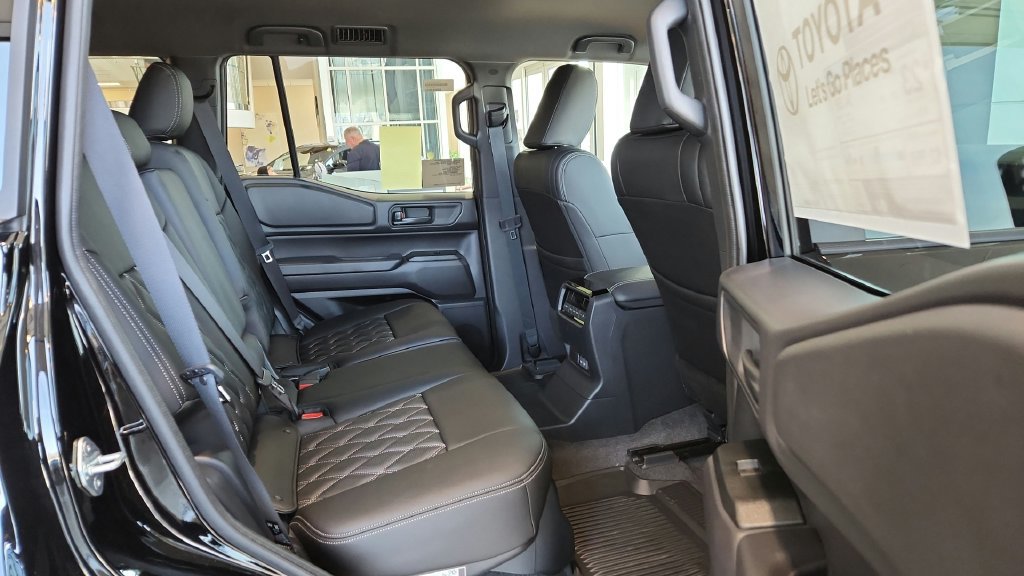 Used 2025 Toyota Land Cruiser 1958 AWD/4WD image 33