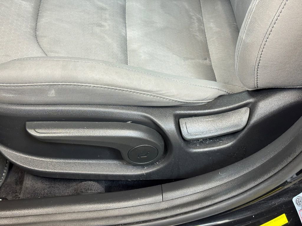 Used 2017 Hyundai Elantra SE image 10
