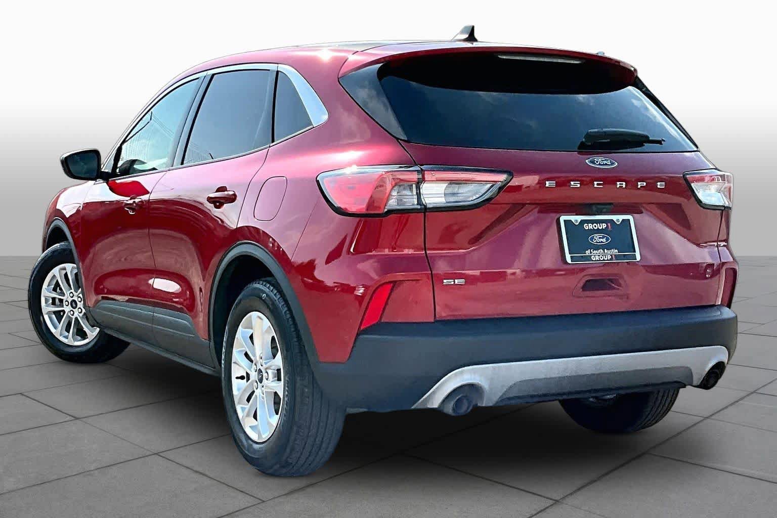 Used 2022 Ford Escape SE w/ Convenience Package FWD image 6
