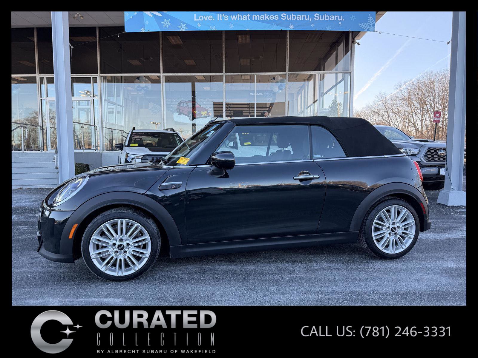 Used 2023 MINI Cooper S image 1