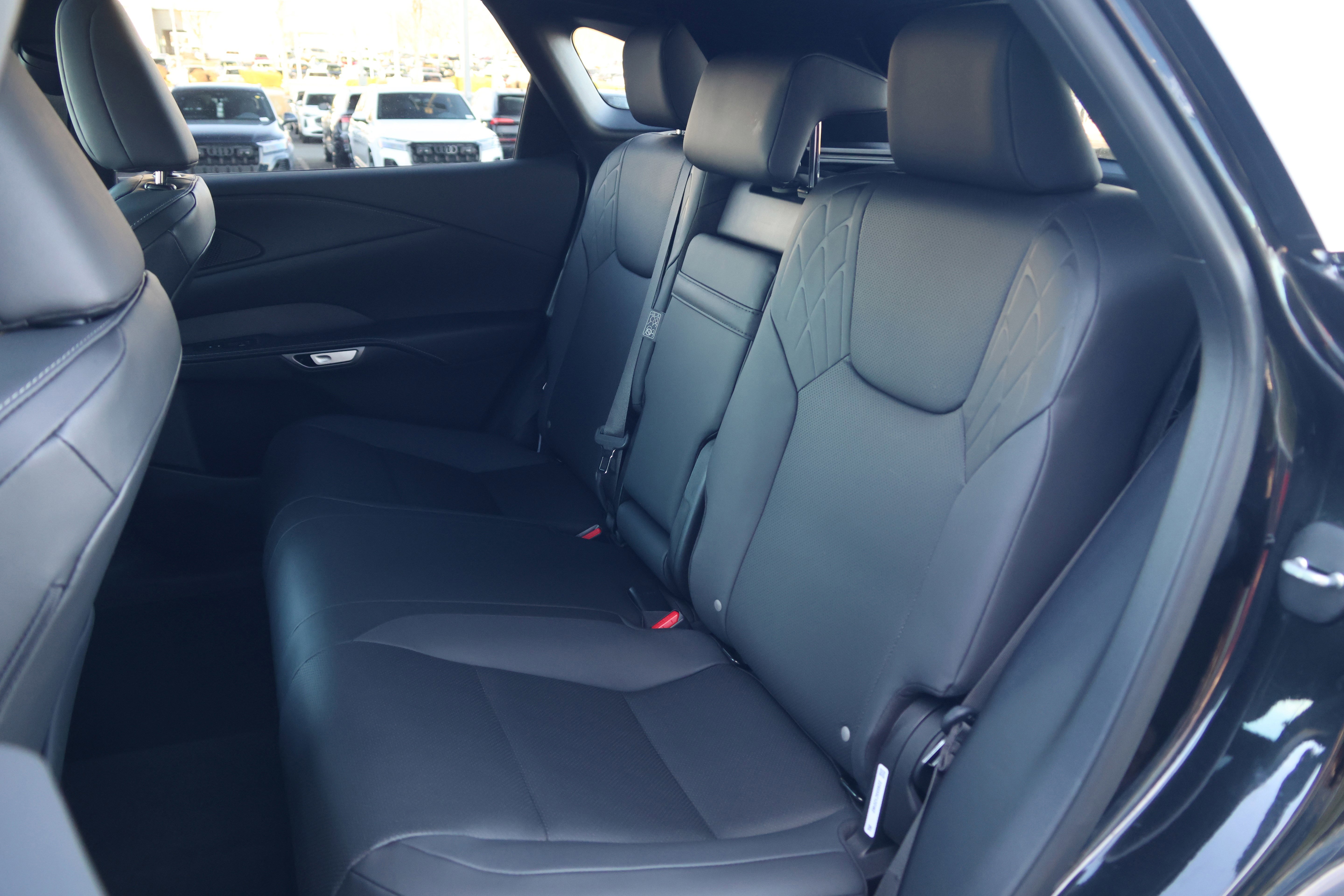 Certified 2026 Lexus RX 350h w/ Convenience Package image 36