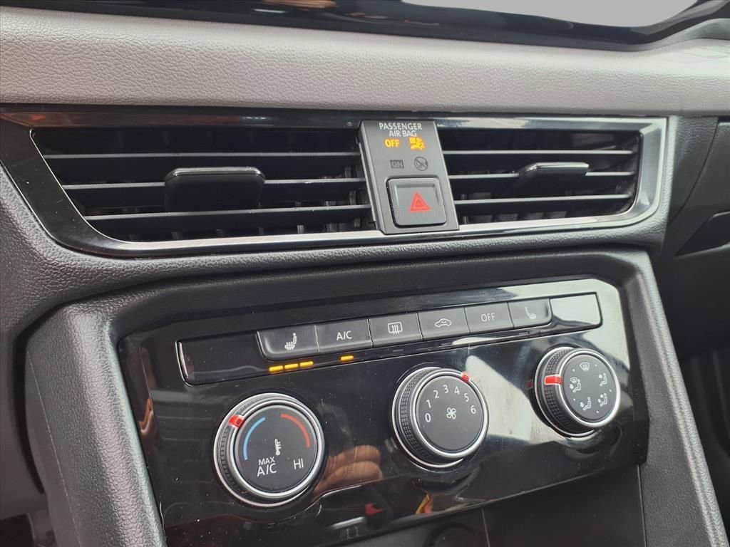 Used 2024 Volkswagen Taos S image 8