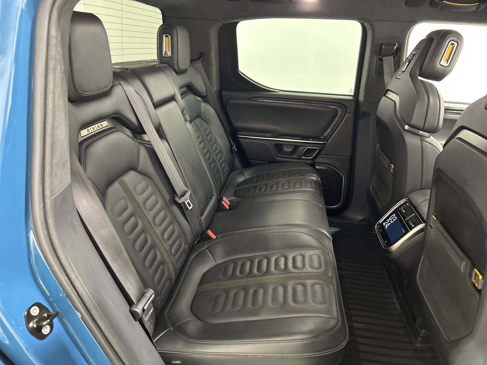 Used 2022 Rivian R1T Adventure image 22