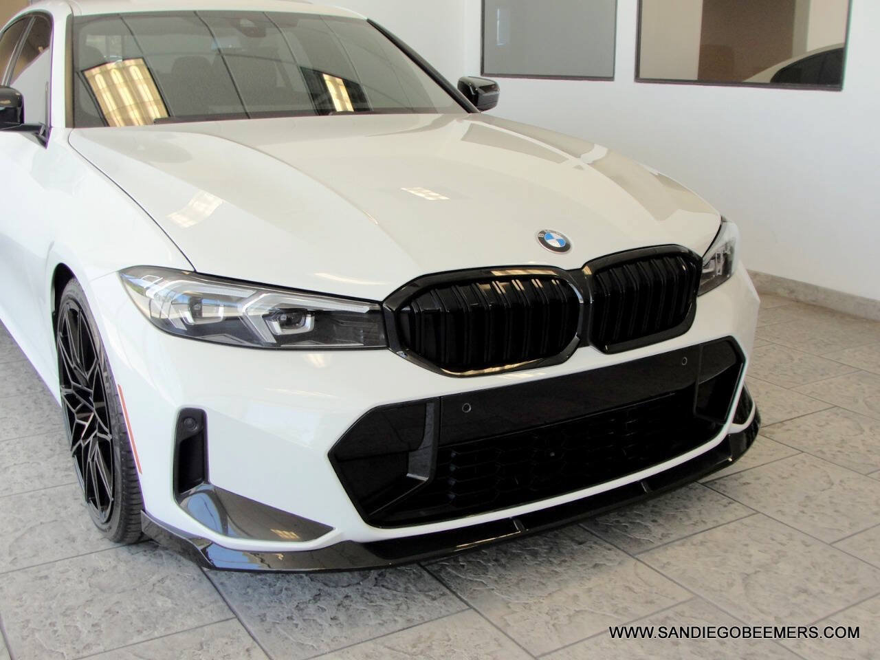 Used 2023 BMW 330i Sedan w/ M Sport Package RWD image 45