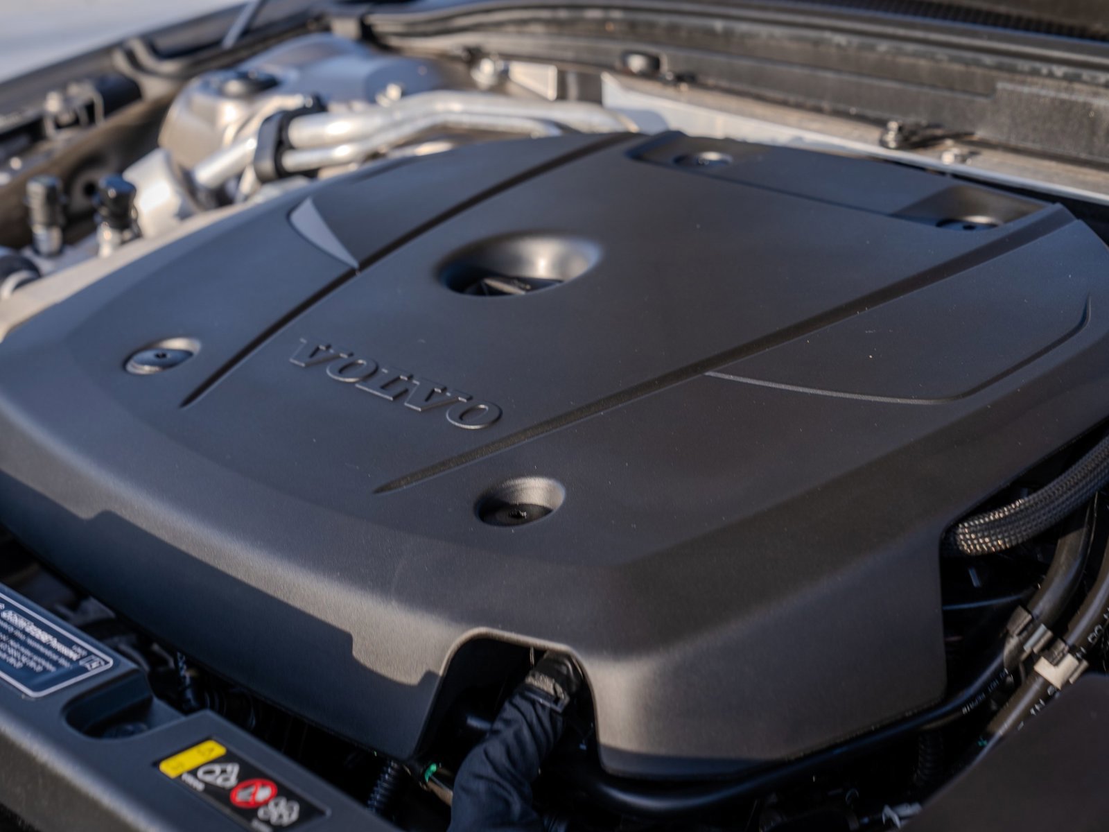 Used 2019 Volvo S60 T6 Momentum w/ Multimedia Package image 30