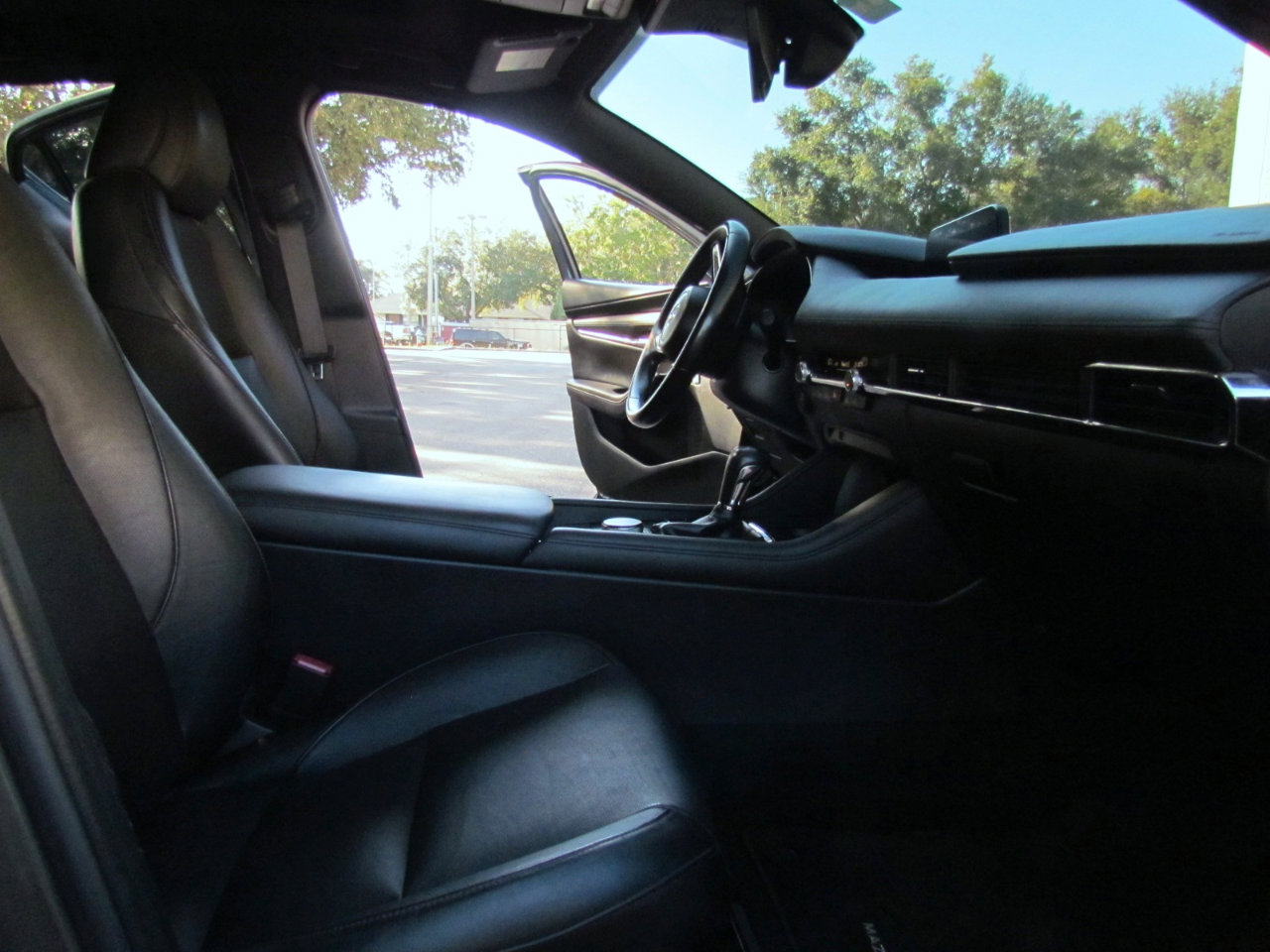 Used 2020 MAZDA MAZDA3 Hatchback w/ Premium Package image 16