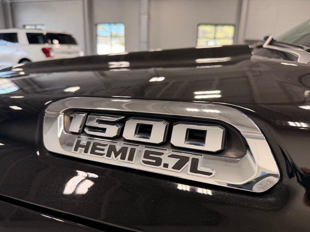 Used 2019 RAM 1500 Big Horn AWD/4WD image 17