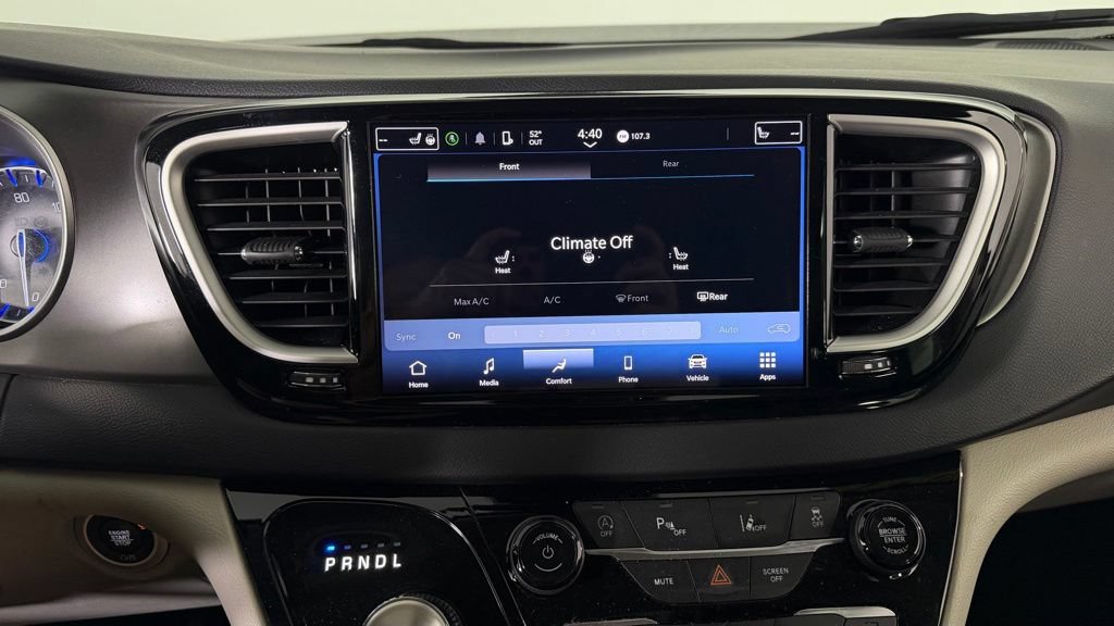 Used 2023 Chrysler Pacifica Touring-L FWD image 22