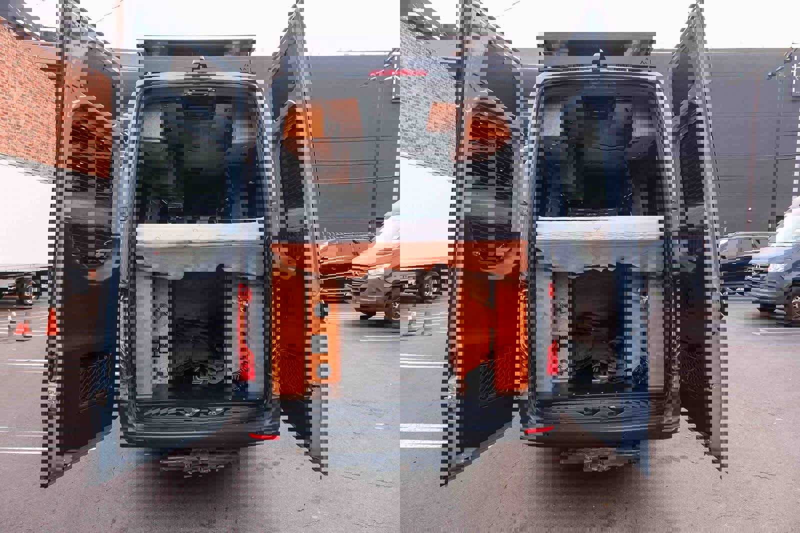 Used 2023 Mercedes-Benz Sprinter 2500 image 28